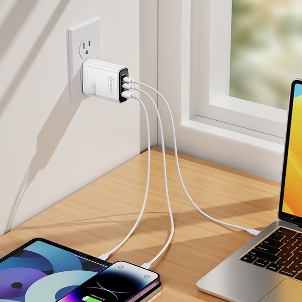 EC05 100W USB + T-ypec + T-ypec three port GaN Charger - 图片 4