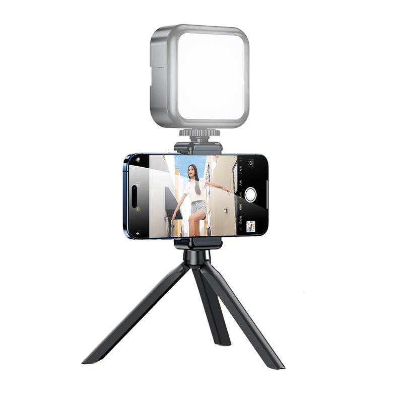 NU01 PLUS selfietripod  3 colour light LED
