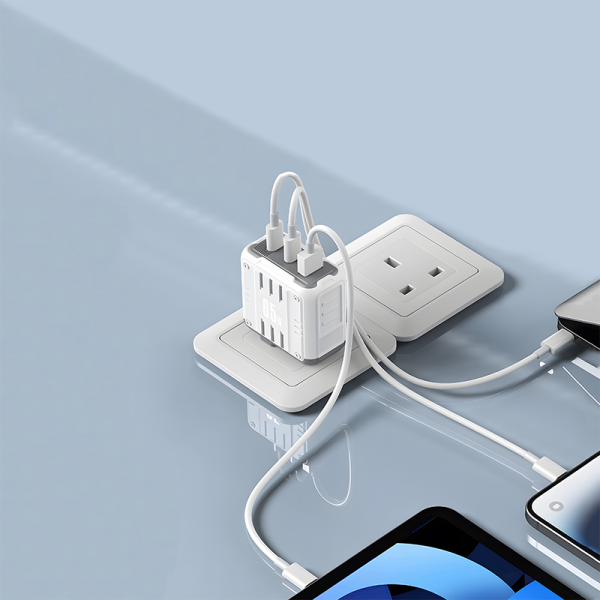 YC03 Mason 65W USB + T-ypec + T-ypec Three port Charger UK PLUG - 图片 4